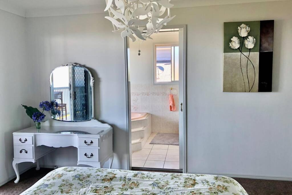 Mountain Living With Ocean Views Mount Tamborine Exterior foto